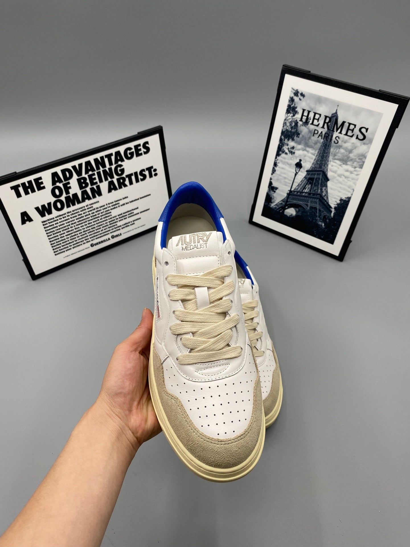 MEDALIST LOW SNEAKERS