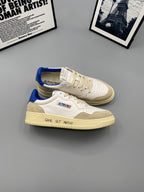 MEDALIST LOW SNEAKERS