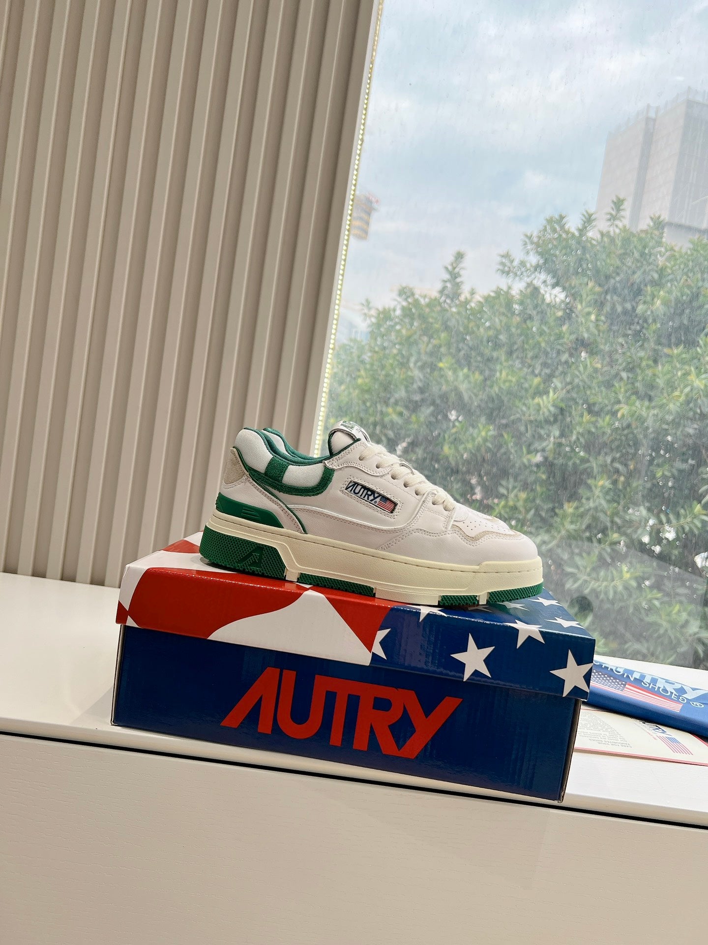 Autry weiße Sneakers Liglio