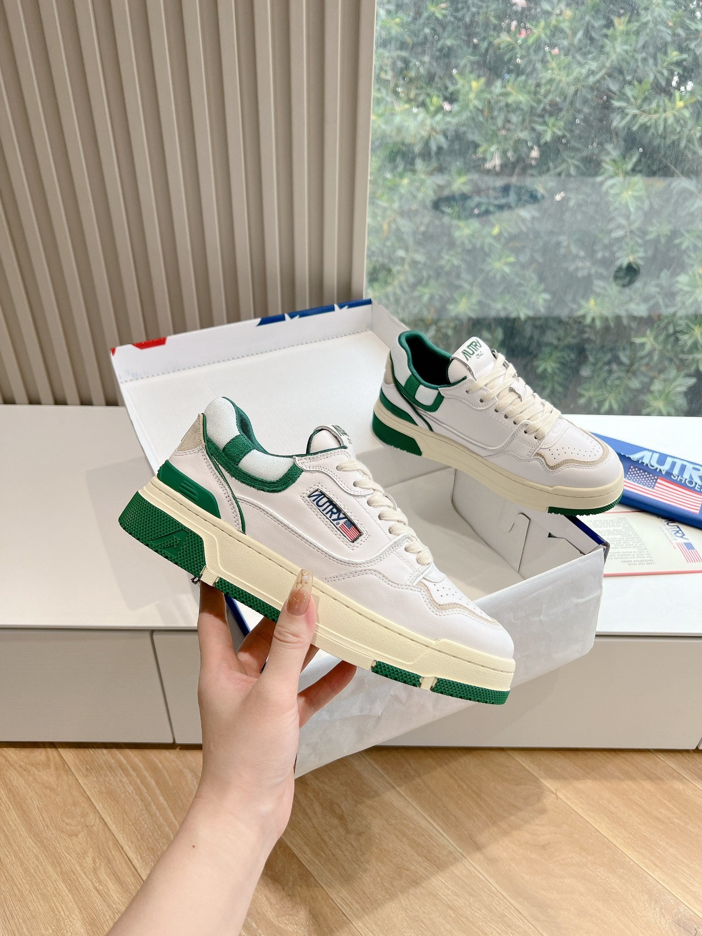 Autry weiße Sneakers Liglio