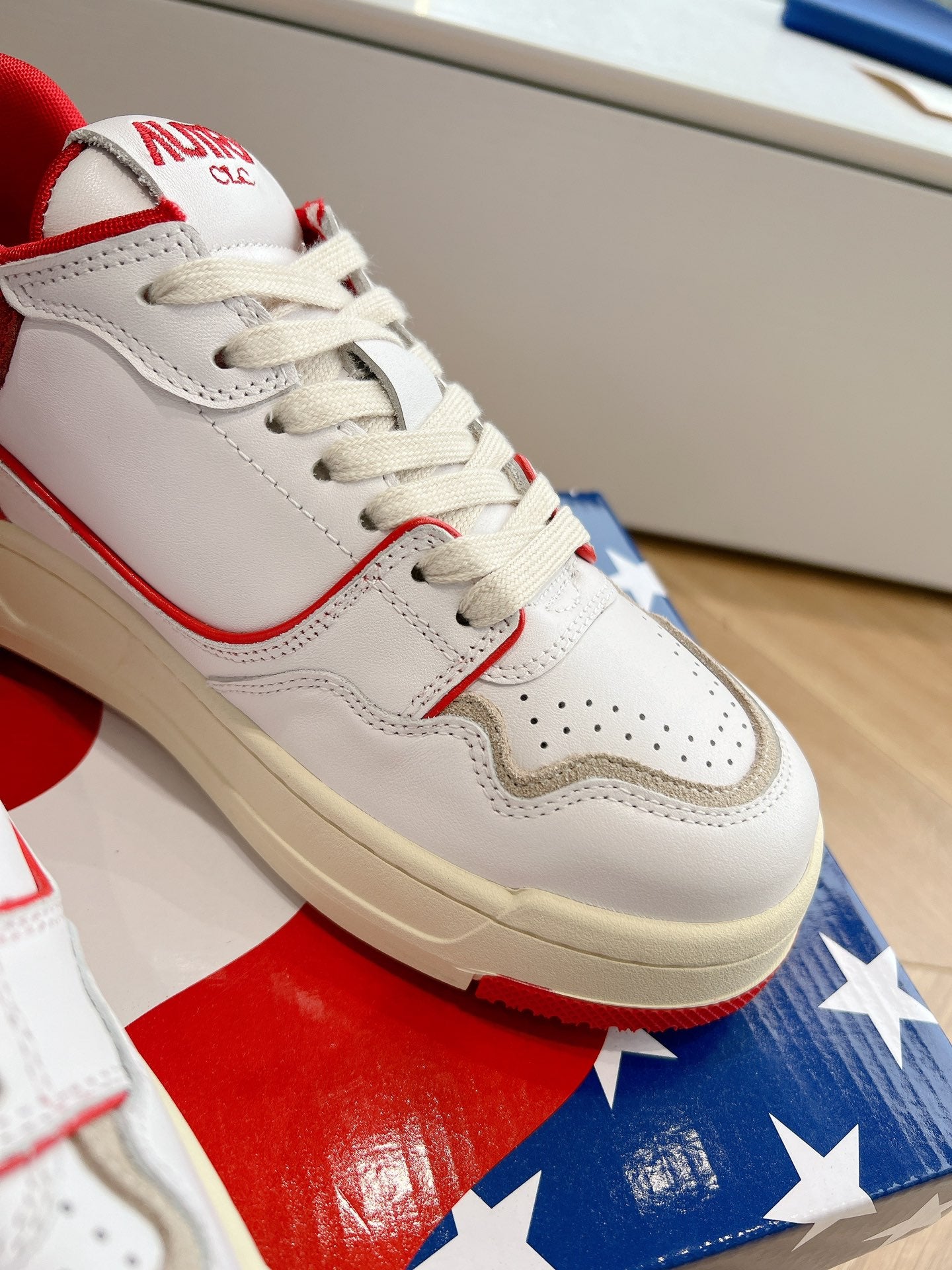 Autry weiße Sneakers Liglio