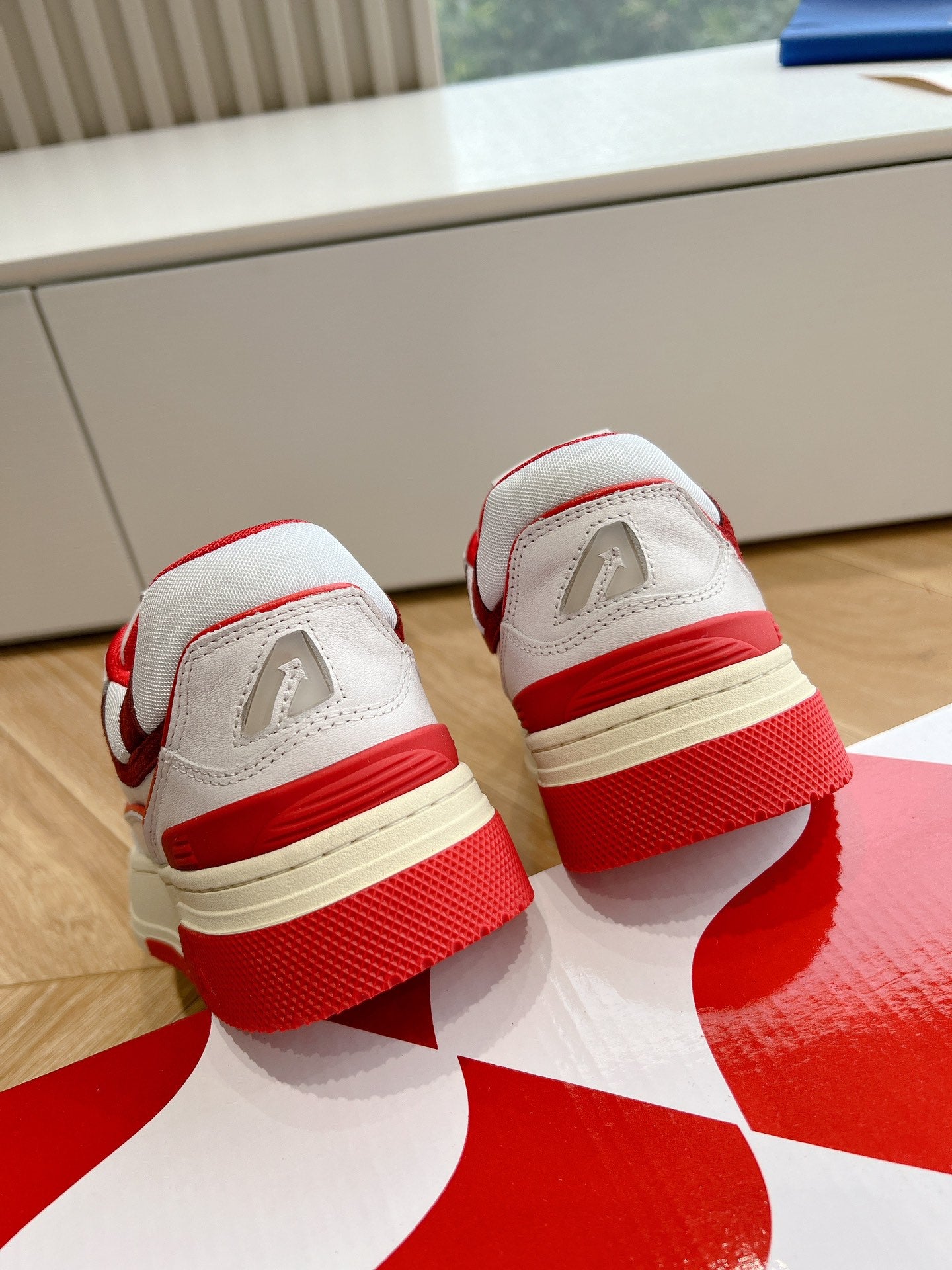 Autry weiße Sneakers Liglio
