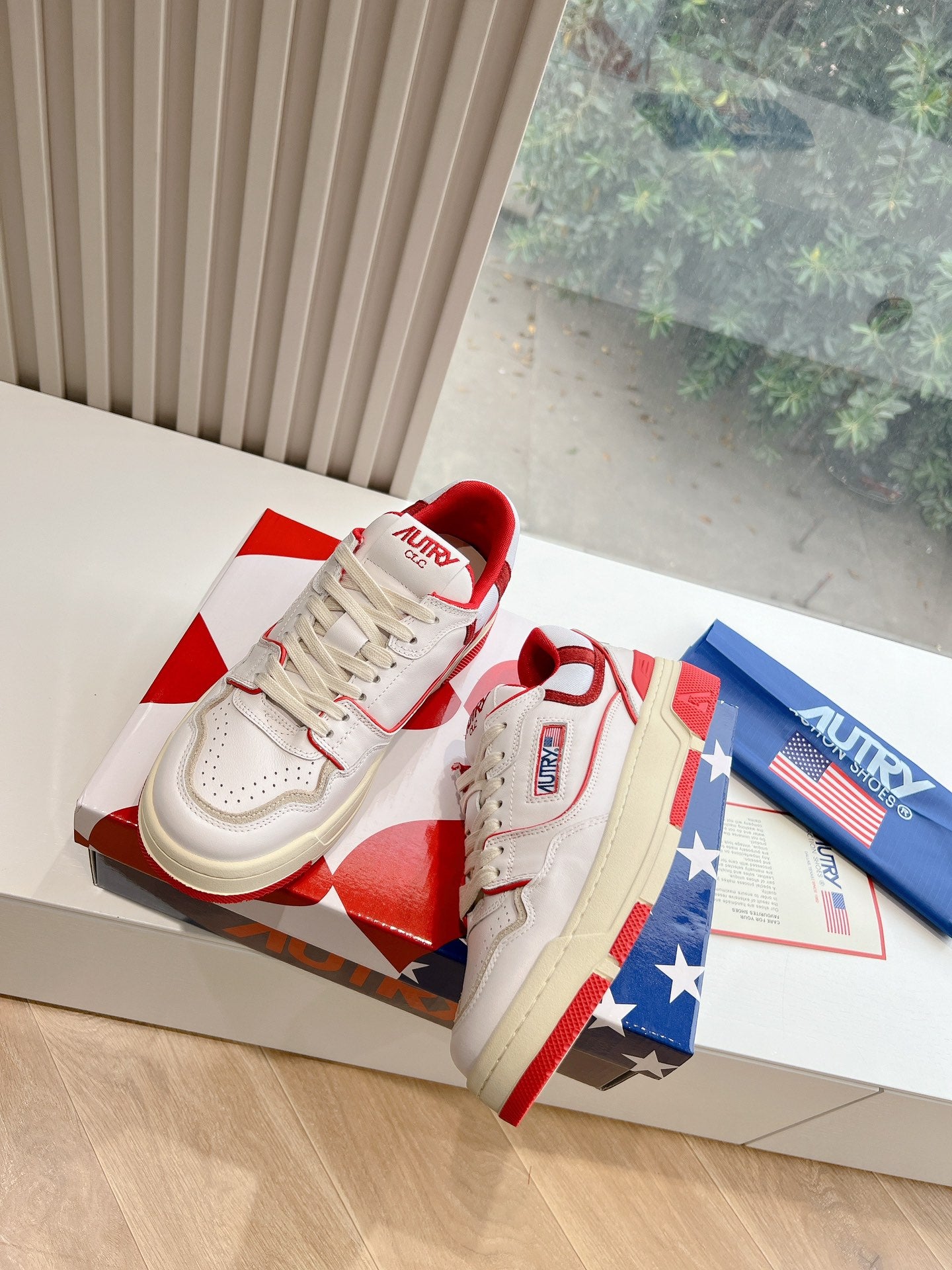 Autry weiße Sneakers Liglio