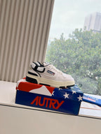 Autry weiße Sneakers Liglio