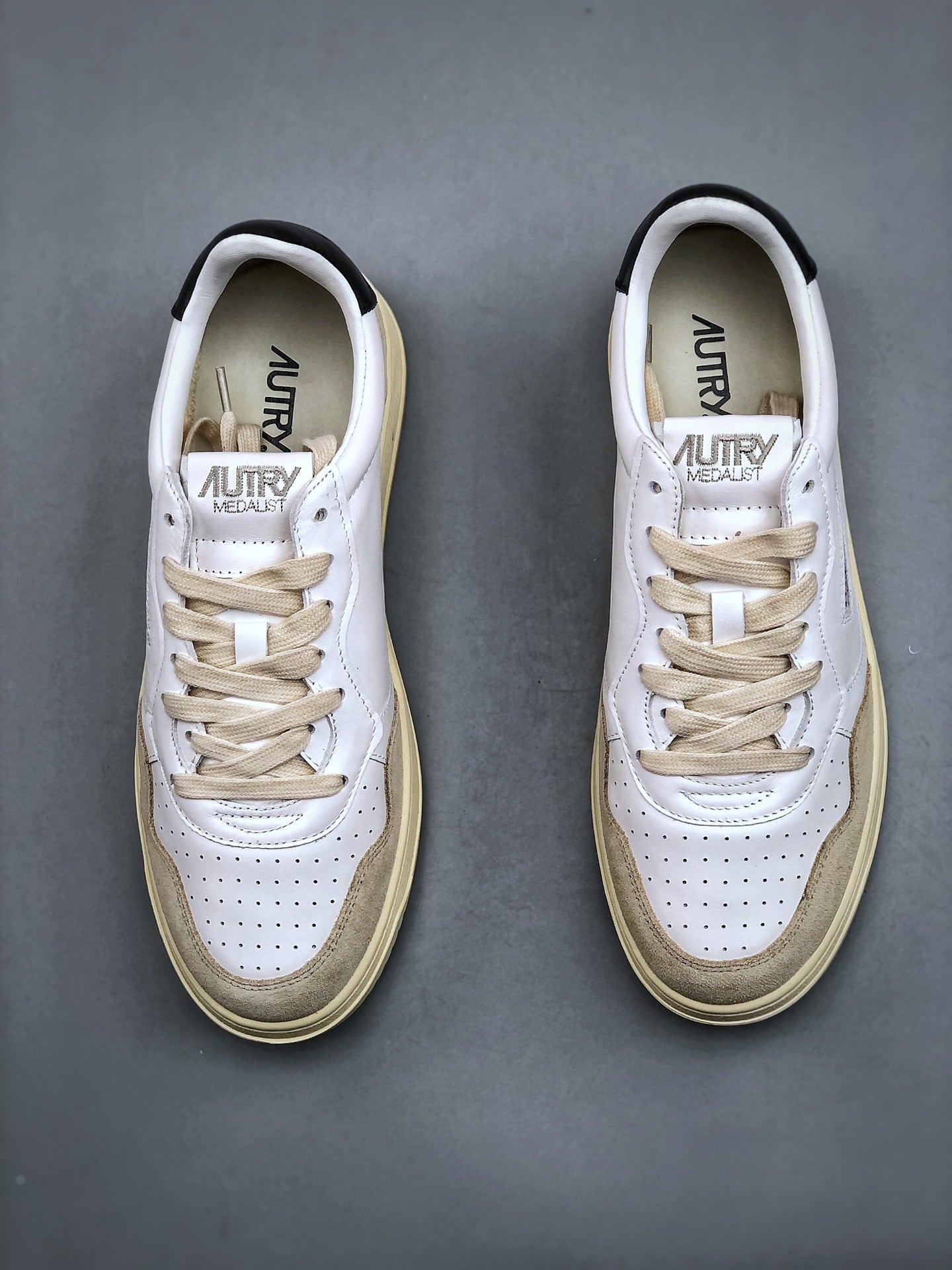 E3 Medaillengewinner-Sportschuhe